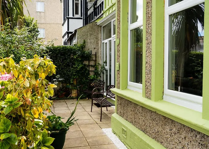 Avalon Guest House Newquay 
